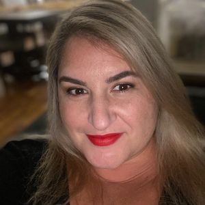 Meet your Posher, Sloane